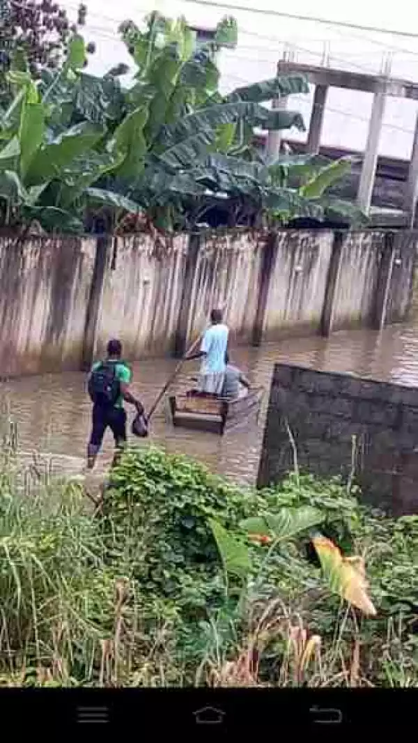 This Man Constructed This Canoe To Cross Flooded Streets In Rivers (Photos)